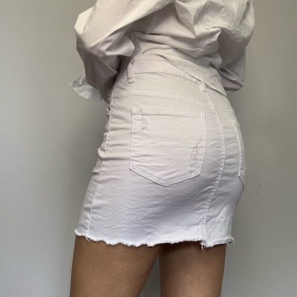 White denim skirt - Picture 3 of 3